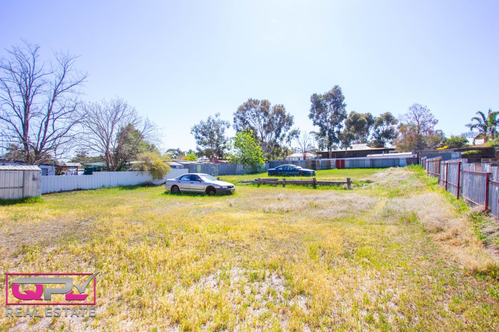 15 Ashton Street, Narrandera NSW 2700 - photo 8