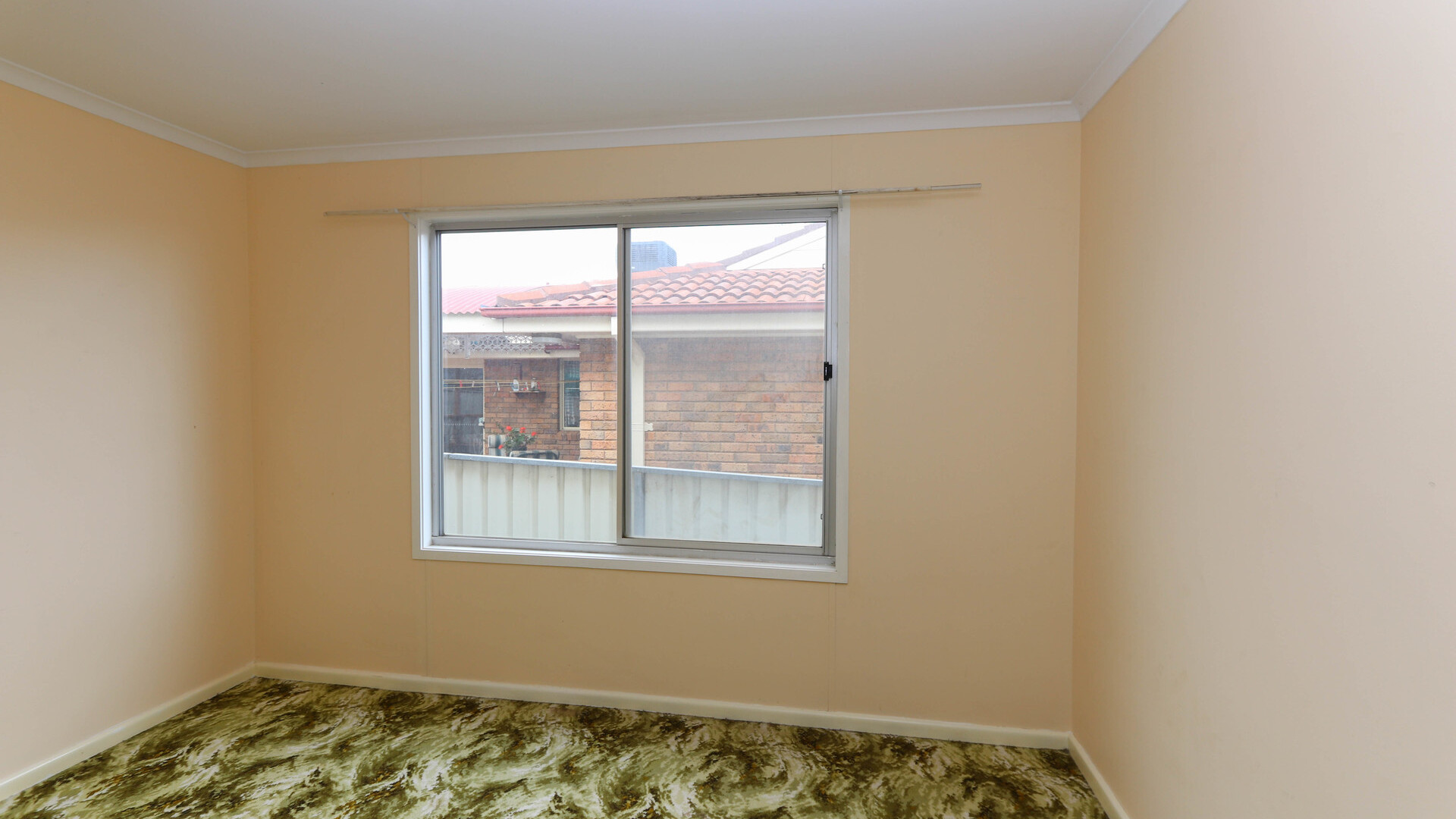73 Holbrook Street, Temora NSW 2666 - photo 4