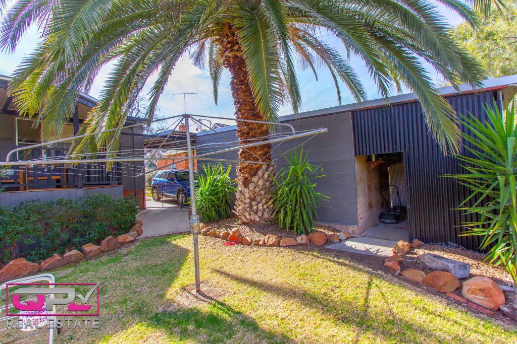 148 Larmer Street, Narrandera NSW 2700 - photo 14