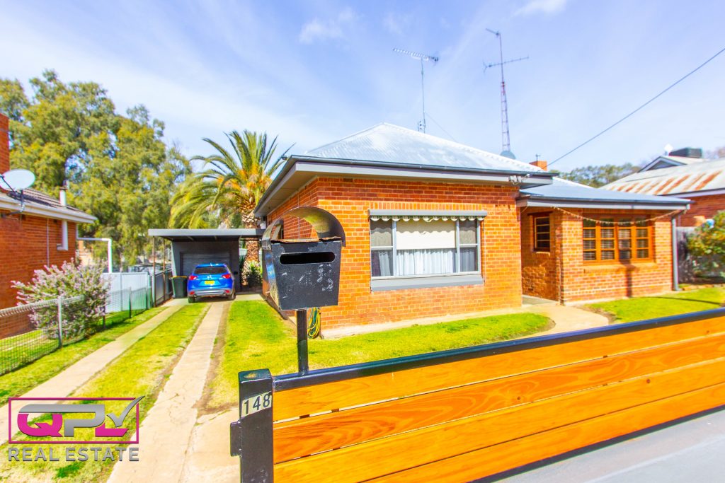 148 Larmer Street, Narrandera NSW 2700 - photo 16
