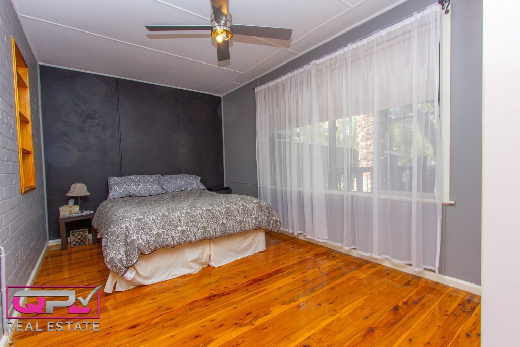 148 Larmer Street, Narrandera NSW 2700 - photo 9
