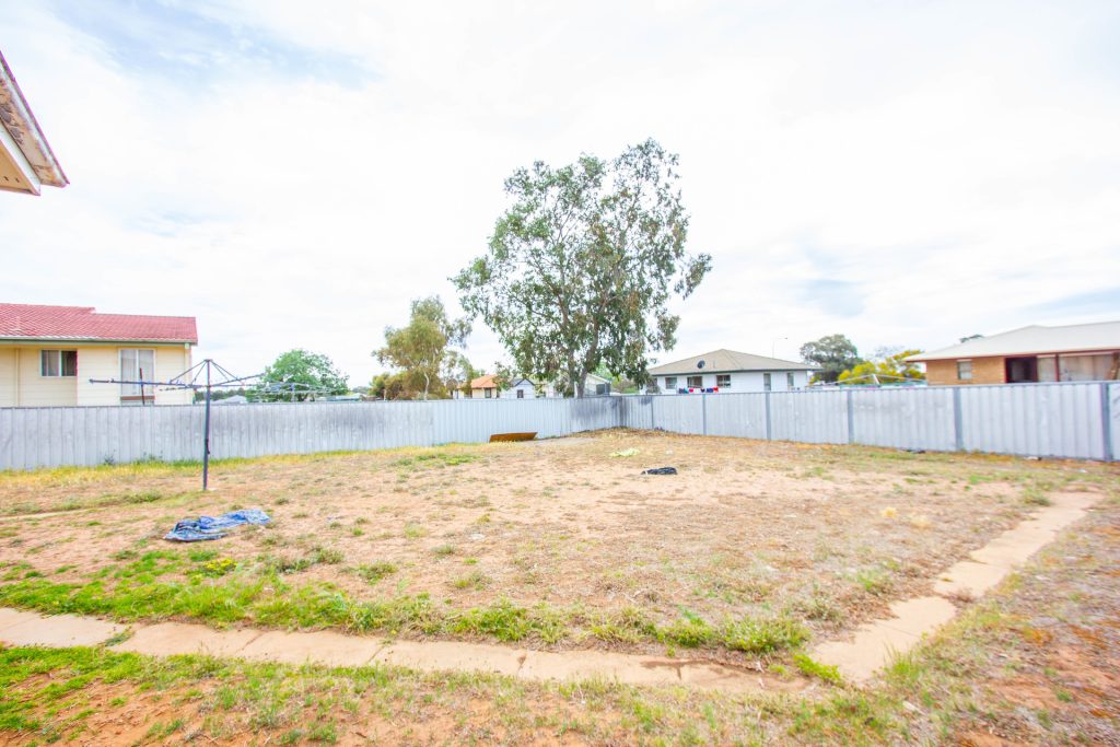 1 Ladyloch Crescent, Narrandera NSW 2700 - photo 9