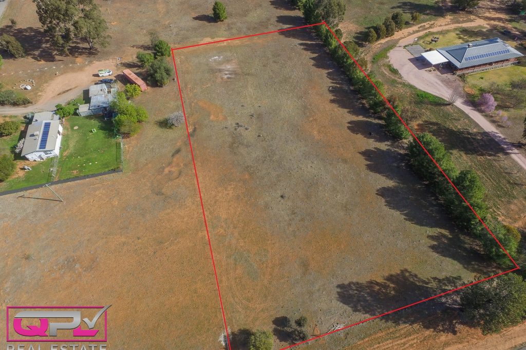 1 Pine Hill Road, Narrandera NSW 2700 - photo 6