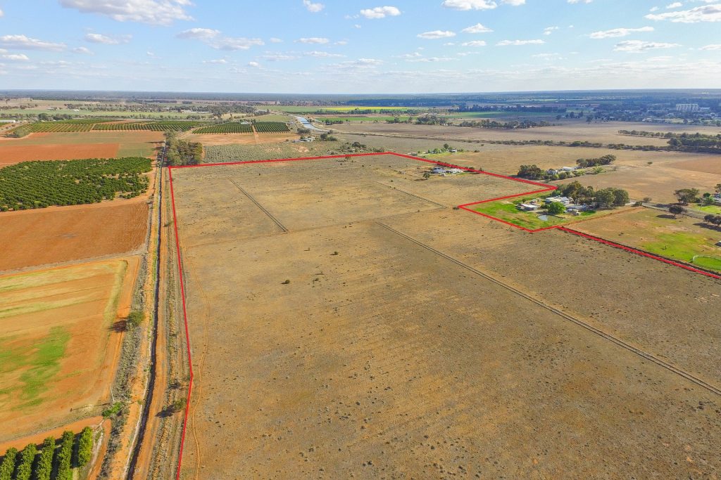 193 Canal Road, Leeton NSW 2705 - photo 4