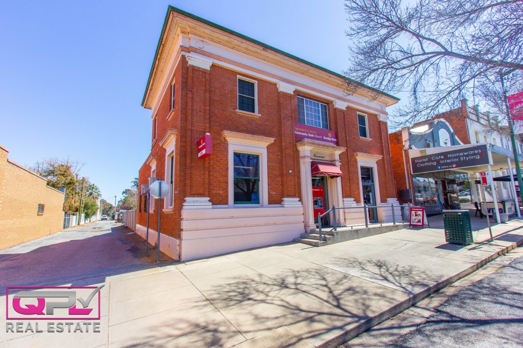92 East Street, Narrandera NSW 2700 - photo 2