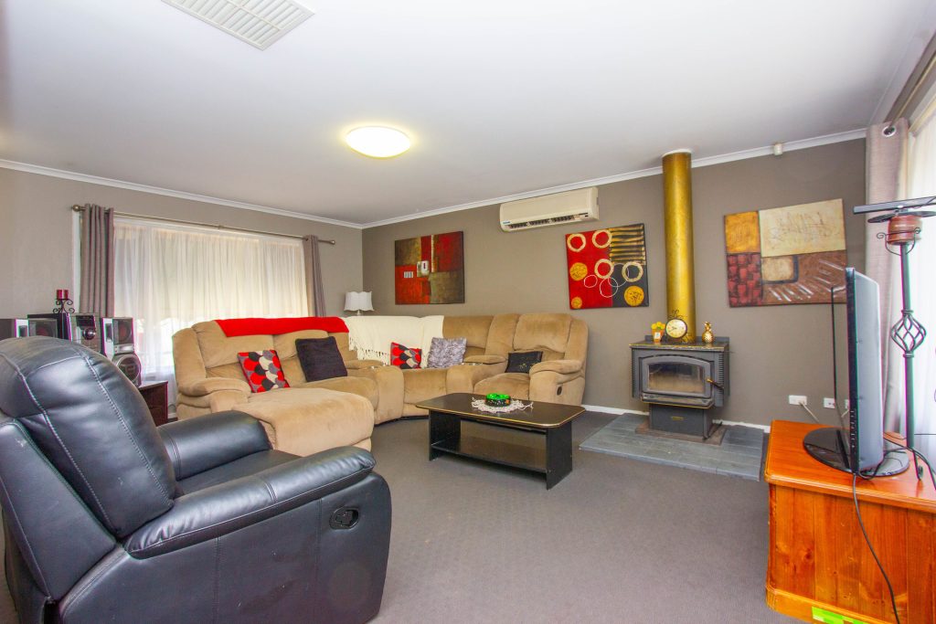 55 Dalgetty Street, Narrandera NSW 2700 - photo 3