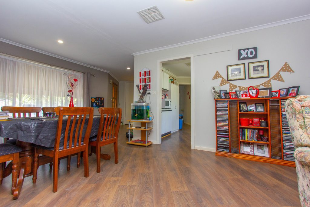 55 Dalgetty Street, Narrandera NSW 2700 - photo 4