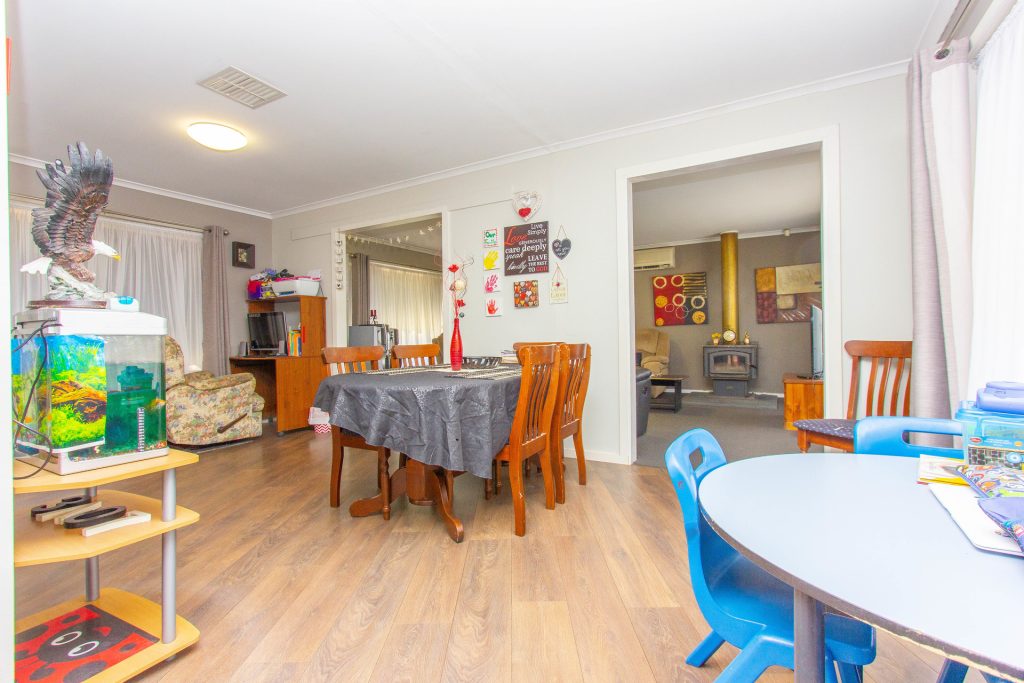 55 Dalgetty Street, Narrandera NSW 2700 - photo 5