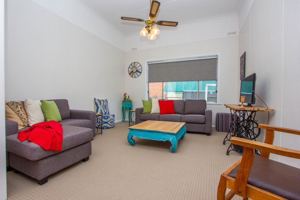 162 Larmer Street, Narrandera NSW 2700 - photo 2