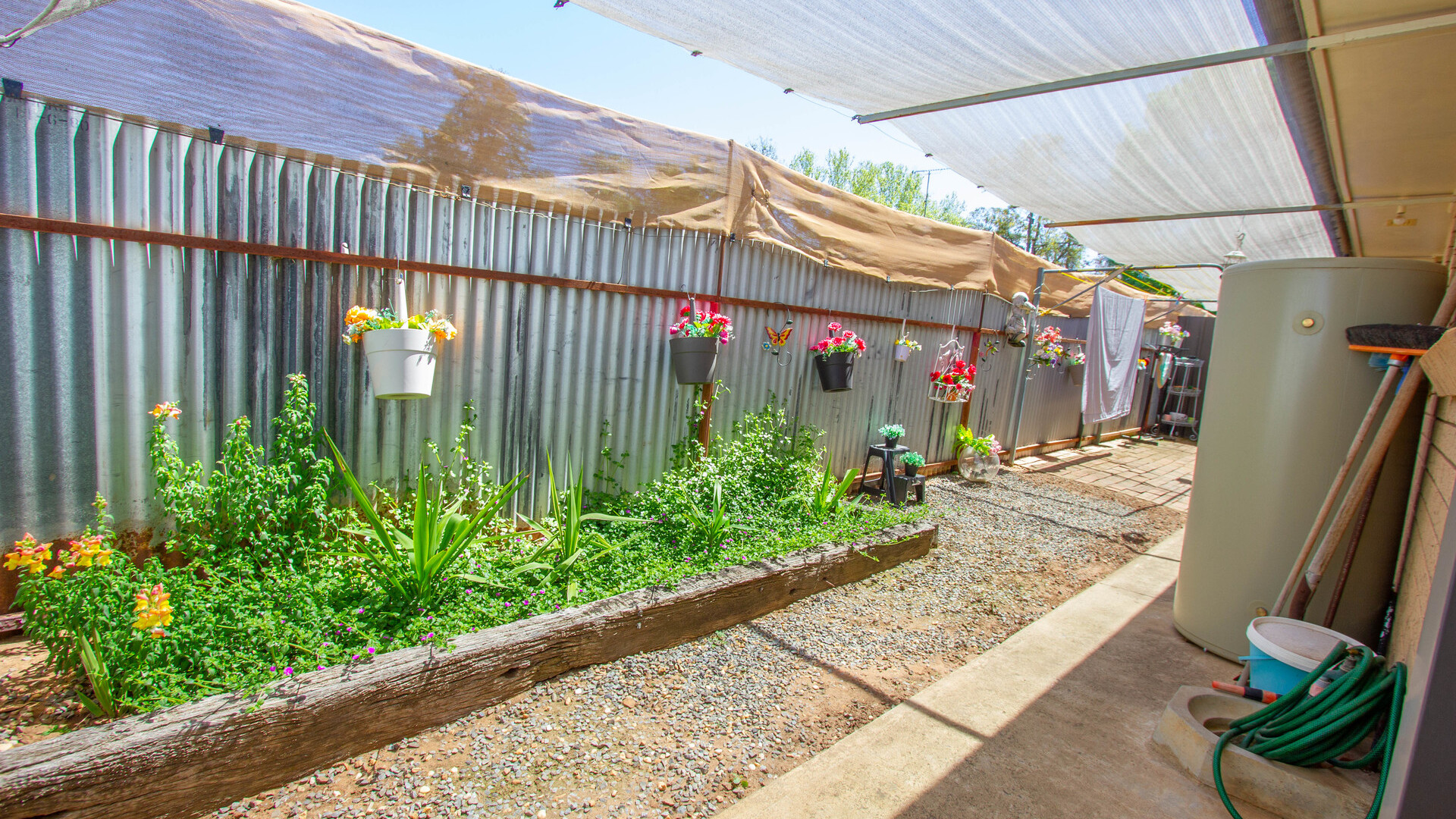22 Dundas Street, Narrandera NSW 2700 - photo 13