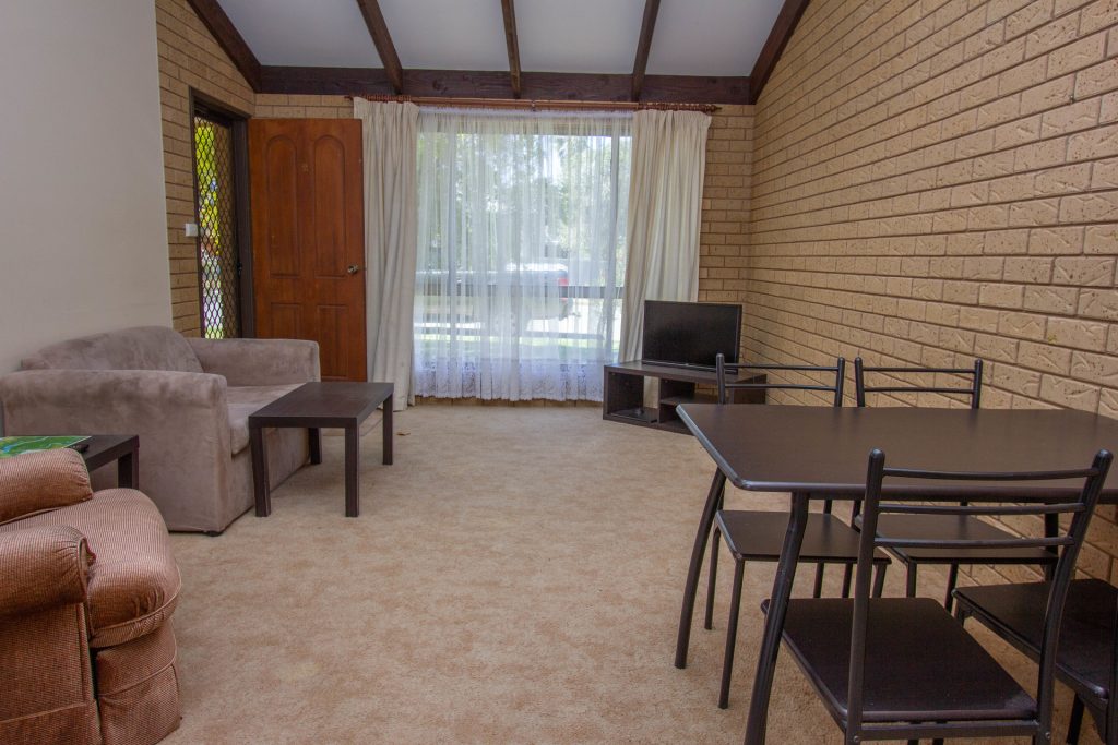 22 Dundas Street, Narrandera NSW 2700 - photo 3