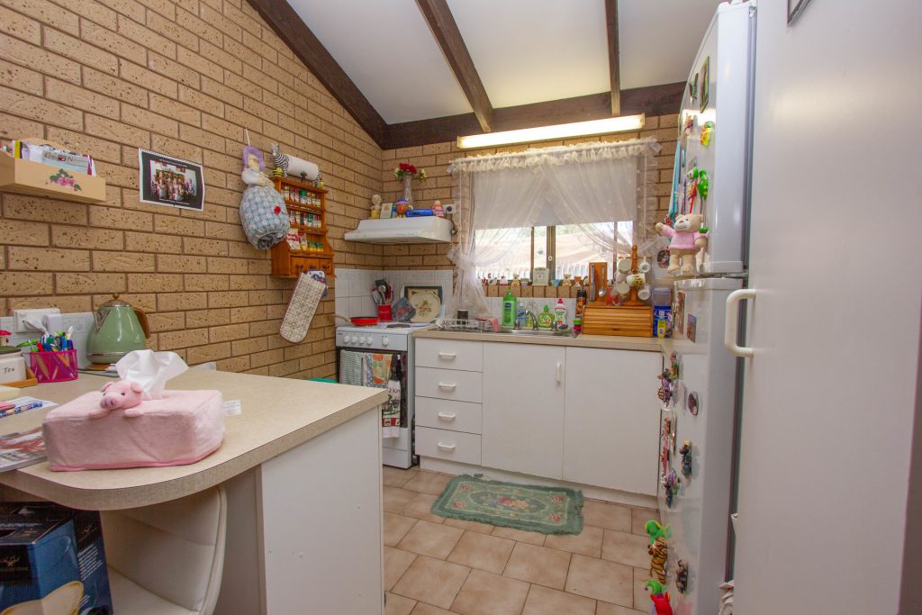 22 Dundas Street, Narrandera NSW 2700 - photo 4