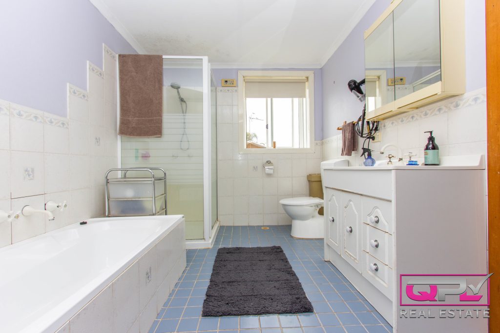 46 Dalgetty Street, Narrandera NSW 2700 - photo 6