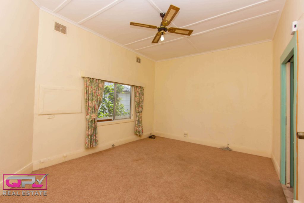 321 Parker Street, Cootamundra NSW 2590 - photo 3