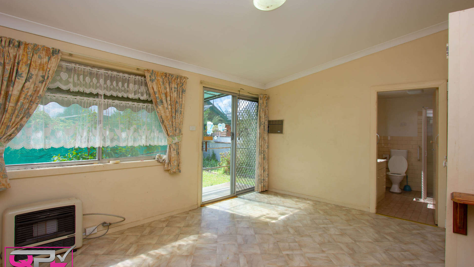 321 Parker Street, Cootamundra NSW 2590 - photo 5