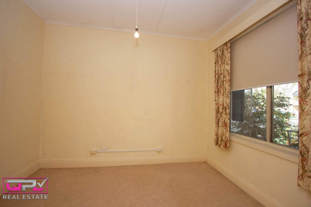 321 Parker Street, Cootamundra NSW 2590 - photo 8