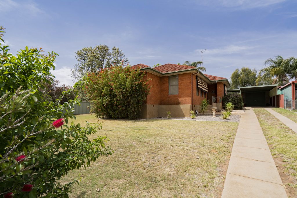 74 Victoria Avenue, Narrandera NSW 2700 - photo 18