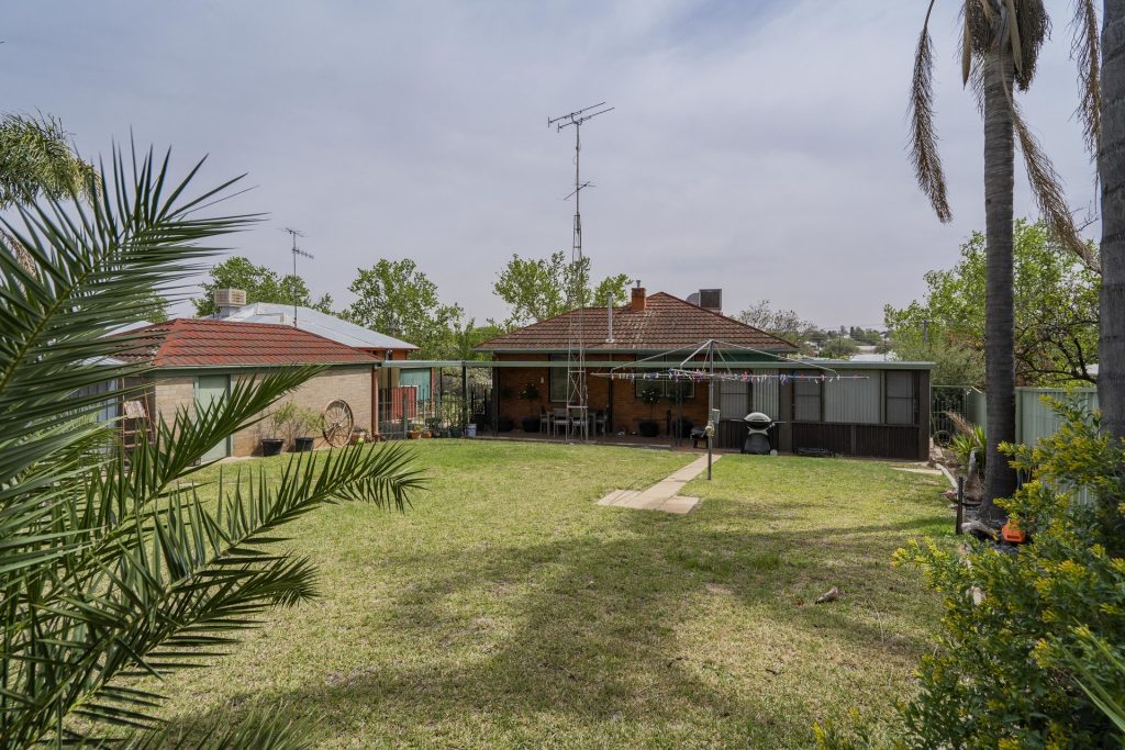 74 Victoria Avenue, Narrandera NSW 2700 - photo 28