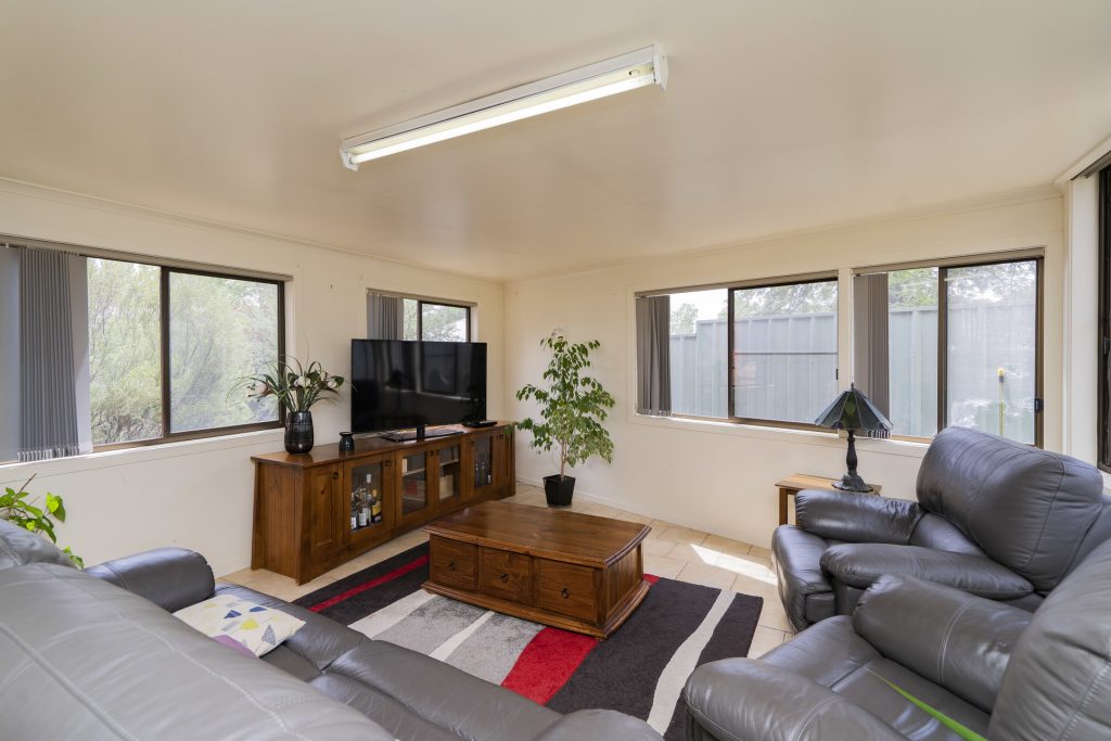 74 Victoria Avenue, Narrandera NSW 2700 - photo 6