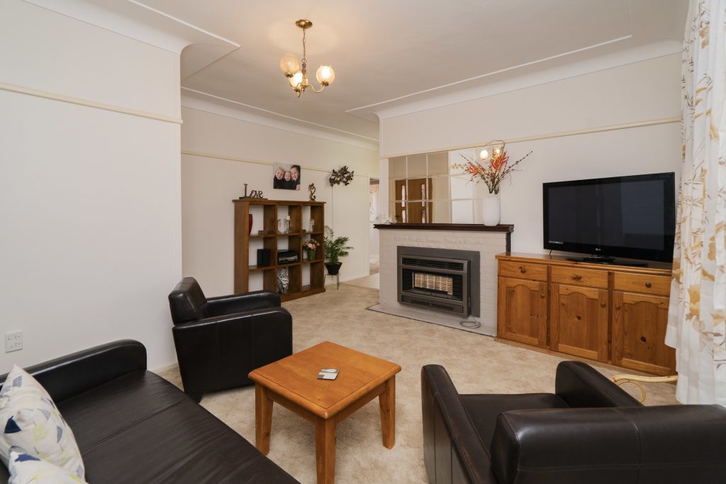 74 Victoria Avenue, Narrandera NSW 2700 - photo 10