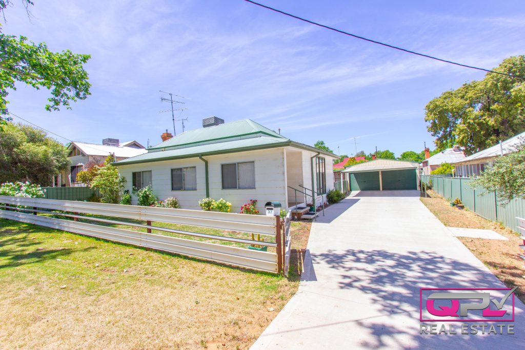 37 Arthur Street, Narrandera NSW 2700 - McGrath Riverina