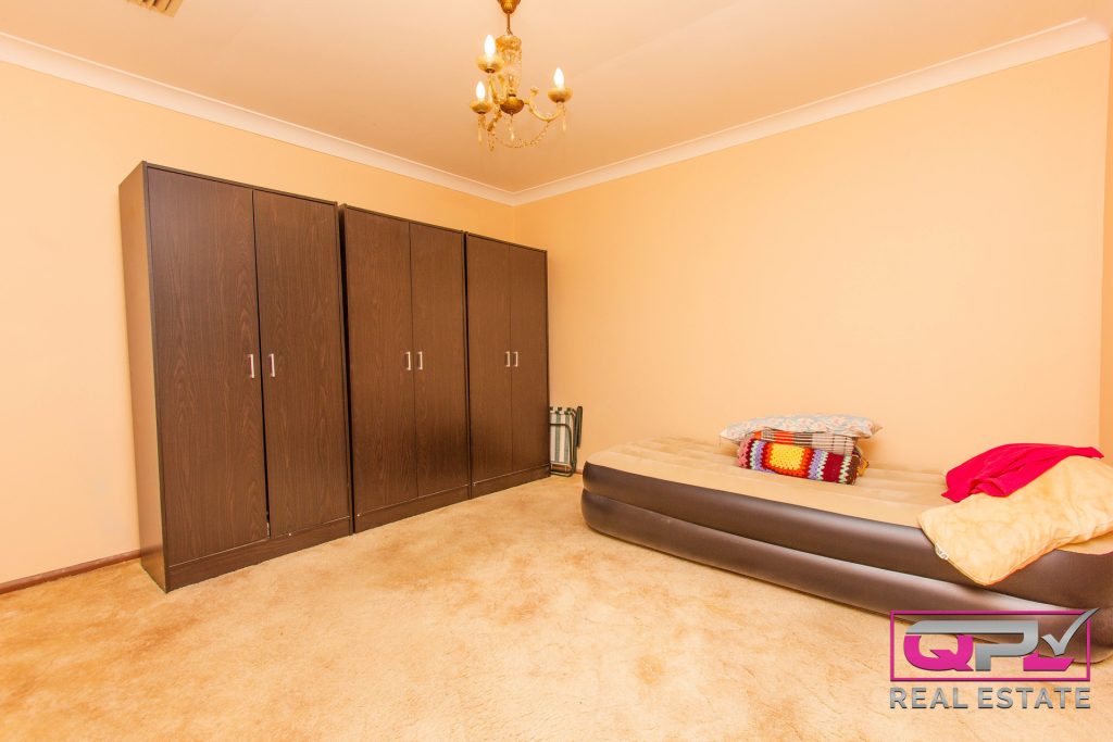 37 Arthur Street, Narrandera NSW 2700 - photo 4
