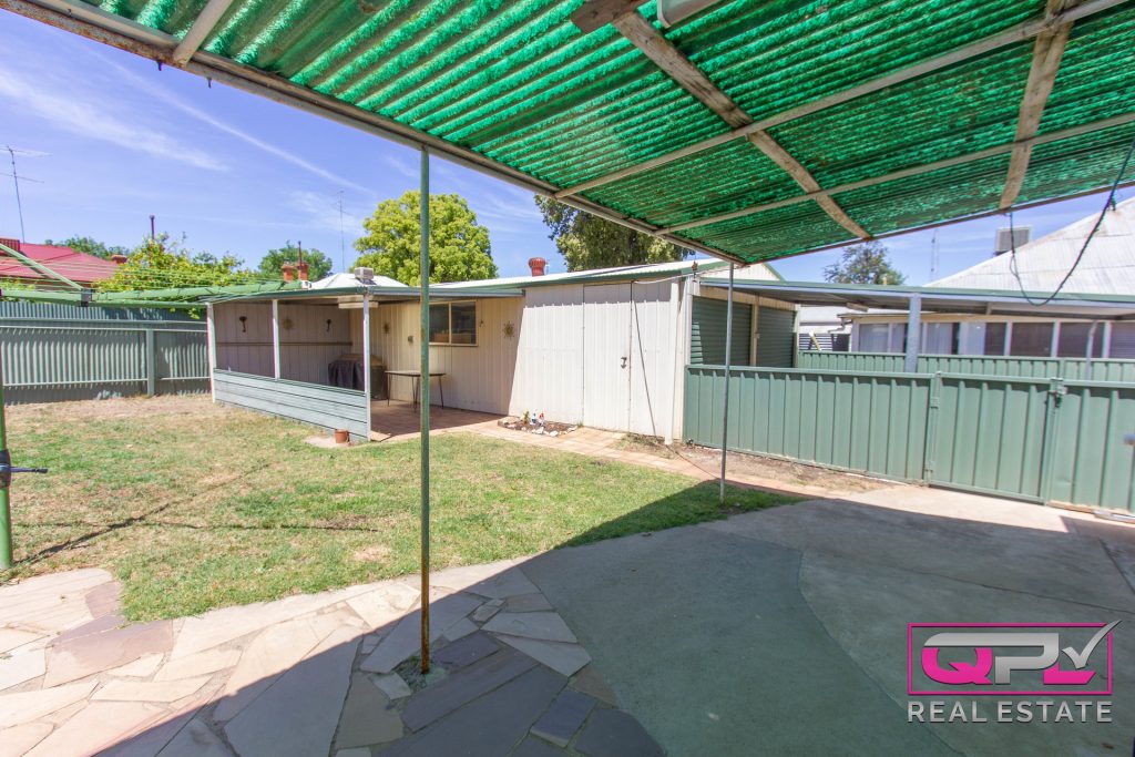37 Arthur Street, Narrandera NSW 2700 - photo 8