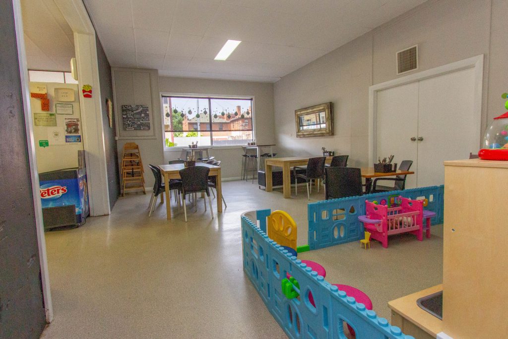 26 Bolton Street, Narrandera NSW 2700 - photo 3