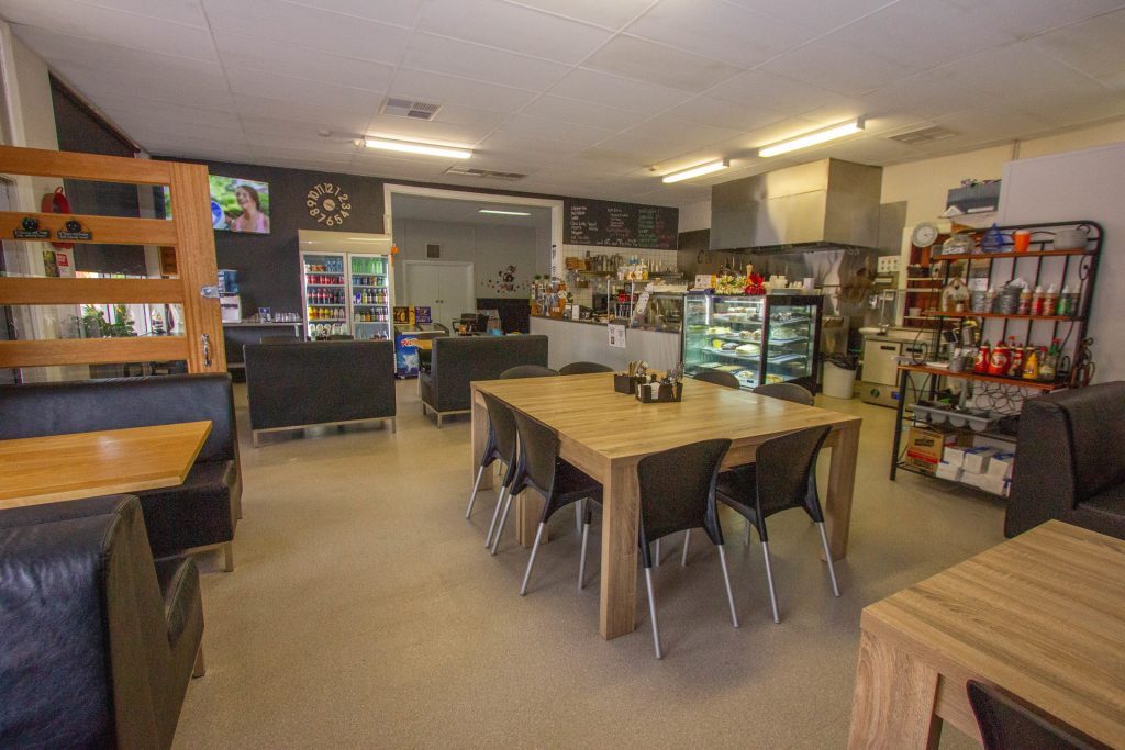 26 Bolton Street, Narrandera NSW 2700 - photo 7