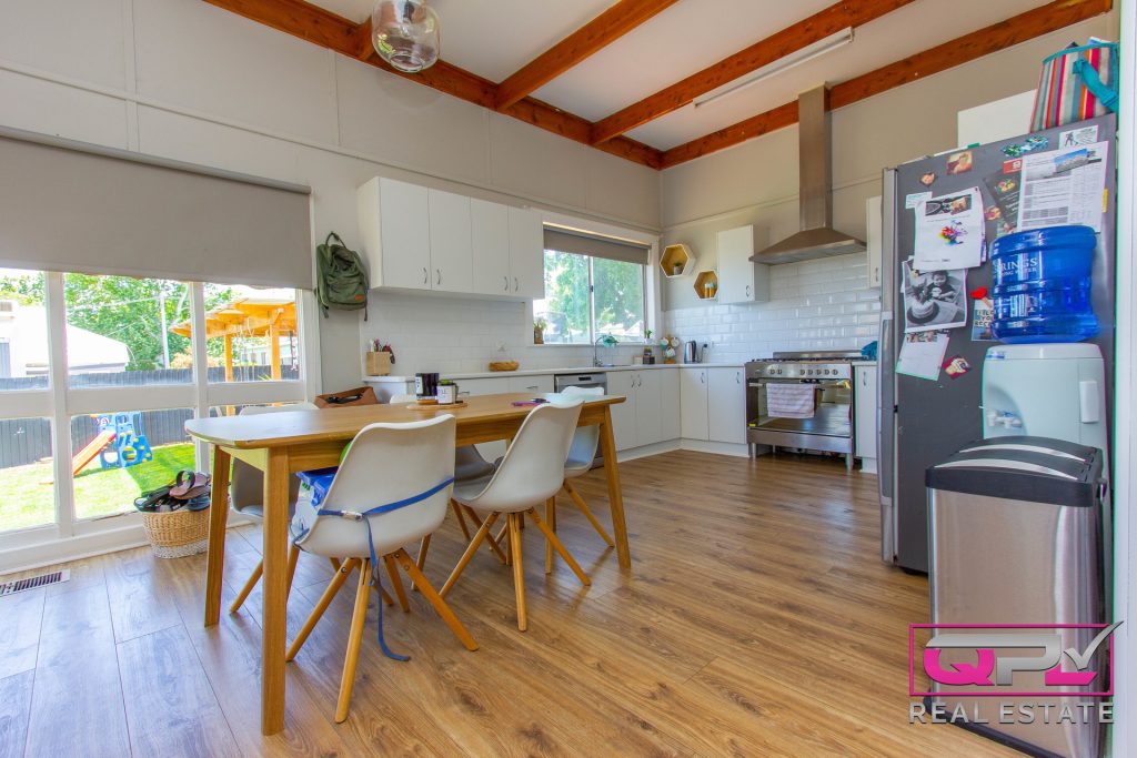 20 Willans Street, Narrandera NSW 2700 - photo 2