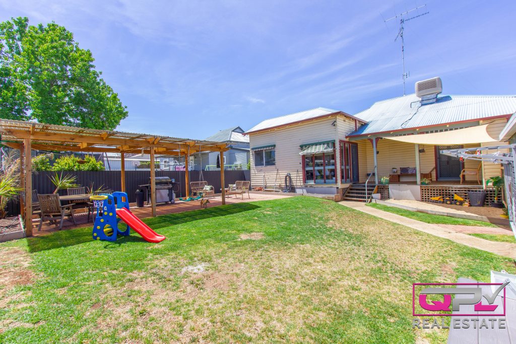 20 Willans Street, Narrandera NSW 2700 - photo 12