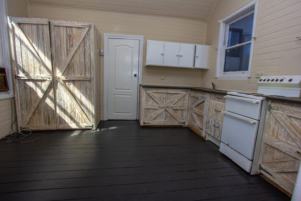 15 Grosvenor Street, Narrandera NSW 2700 - photo 2