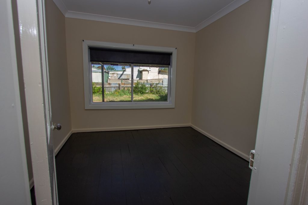 15 Grosvenor Street, Narrandera NSW 2700 - photo 5