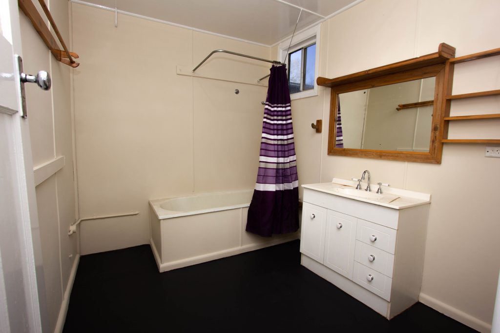15 Grosvenor Street, Narrandera NSW 2700 - photo 6