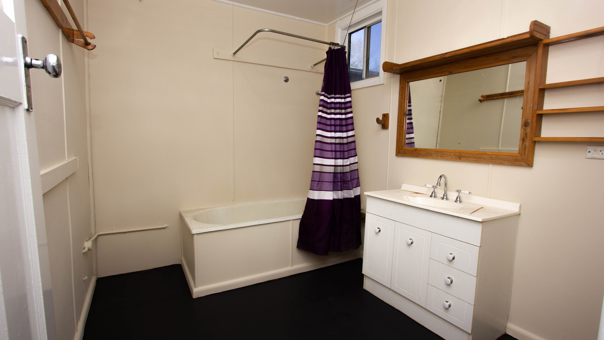 15 Grosvenor Street, Narrandera NSW 2700 - photo 6