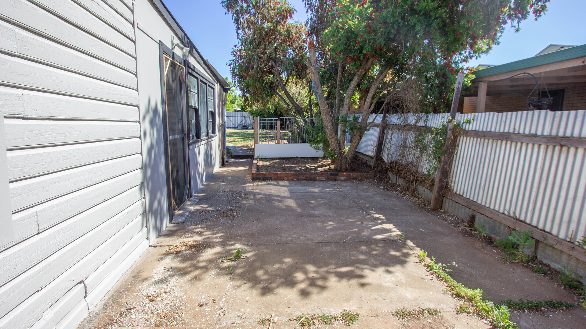 15 Grosvenor Street, Narrandera NSW 2700 - photo 9