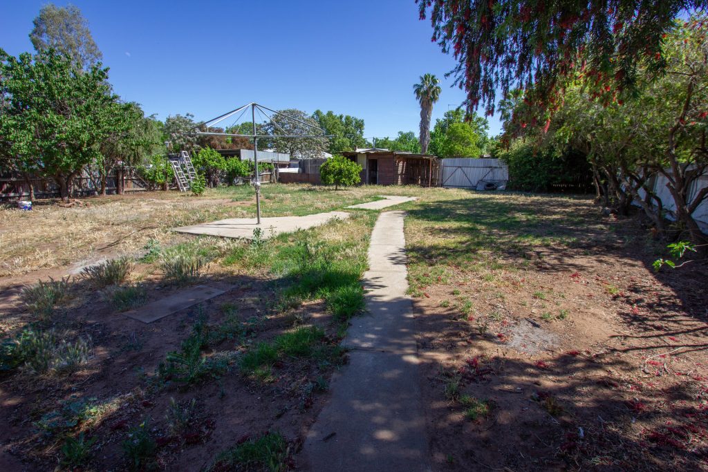 15 Grosvenor Street, Narrandera NSW 2700 - photo 10