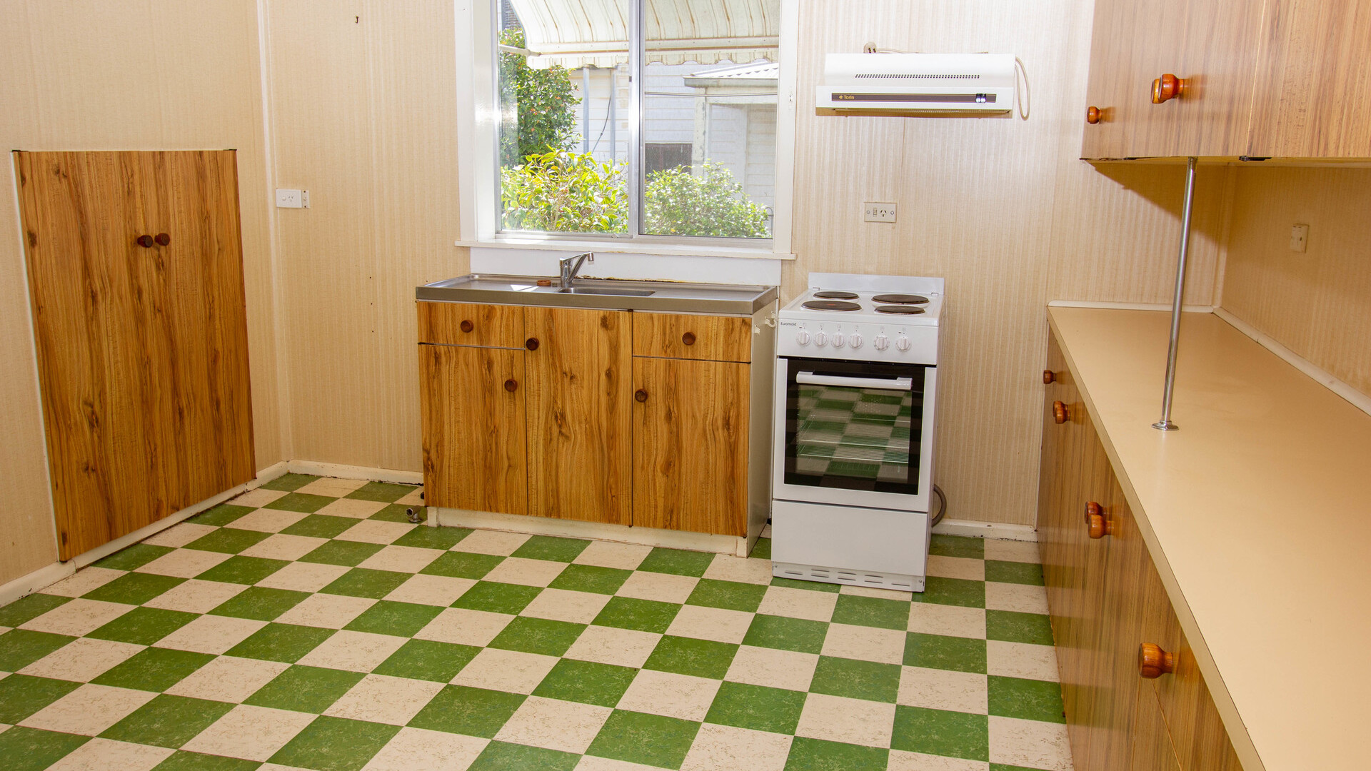 57 Audley Street, Narrandera NSW 2700 - photo 4