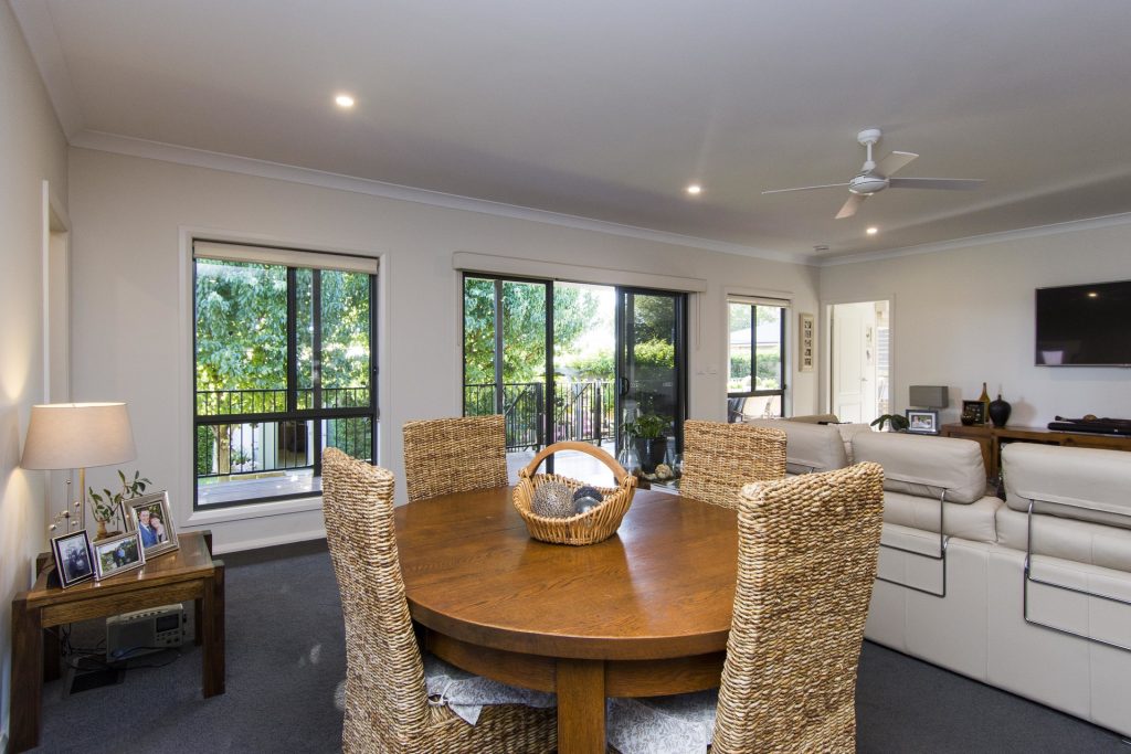 158 Deboos Street, Temora NSW 2666 - photo 15