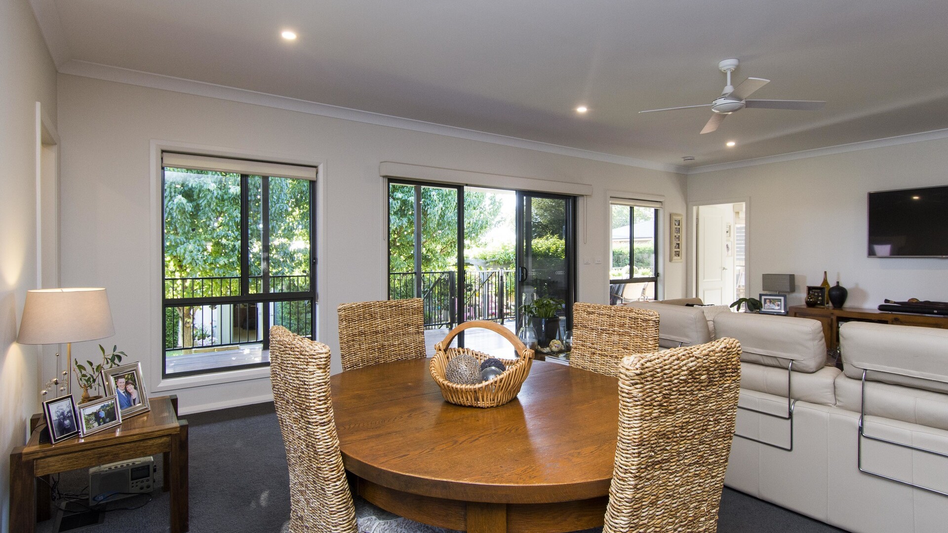 158 Deboos Street, Temora NSW 2666 - photo 15