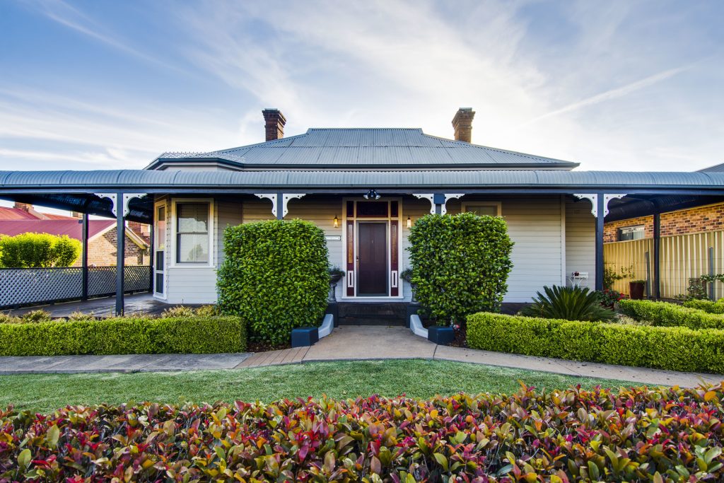 158 Deboos Street, Temora NSW 2666 - photo 6