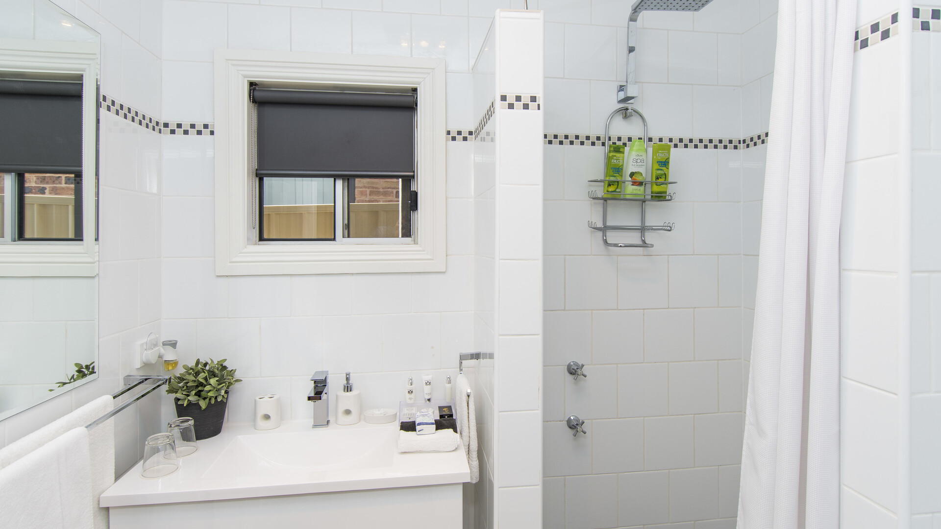 158 Deboos Street, Temora NSW 2666 - photo 8