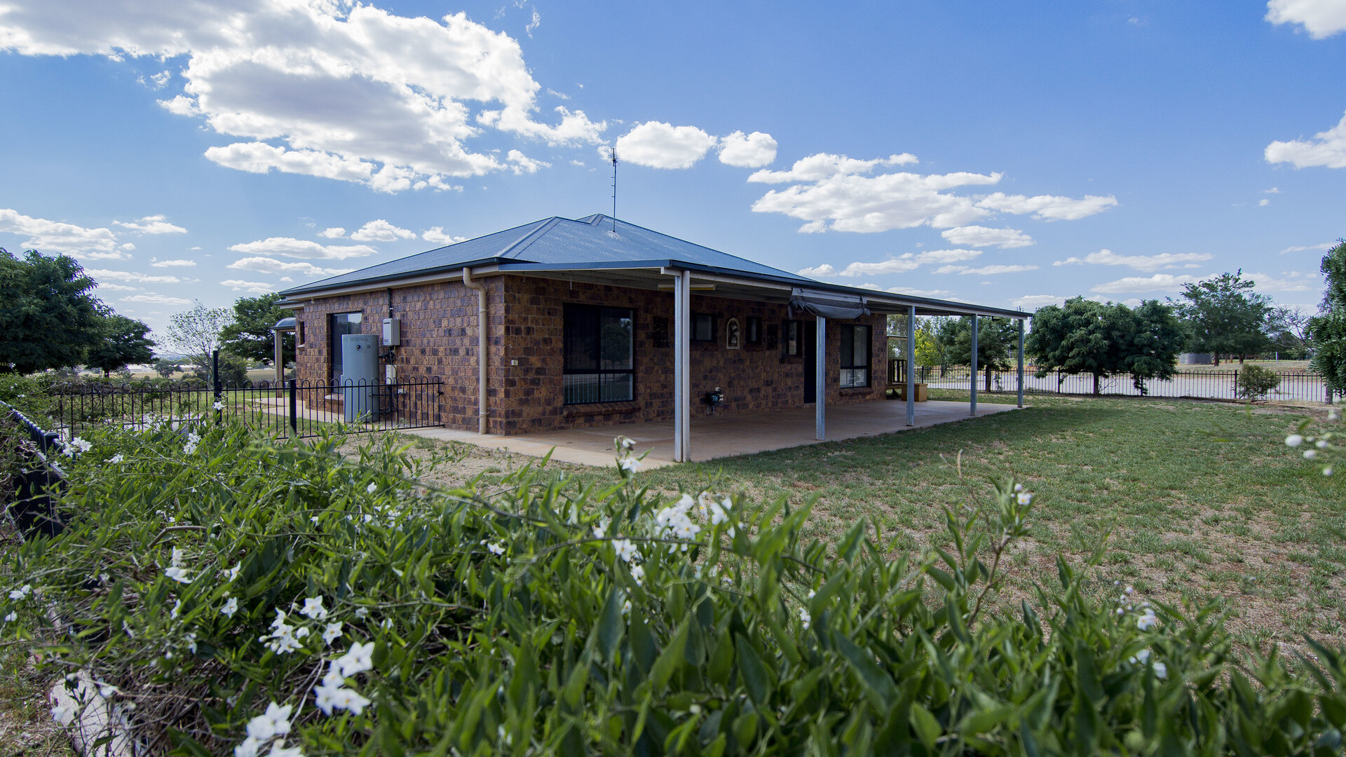 7 Rosella Street, Temora NSW 2666 - photo 15