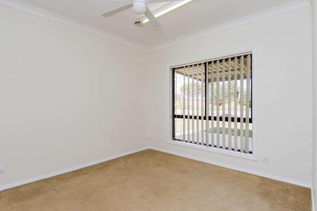 7 Rosella Street, Temora NSW 2666 - photo 10