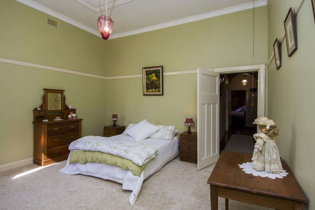 154 Larmer Street, Narrandera NSW 2700 - photo 15