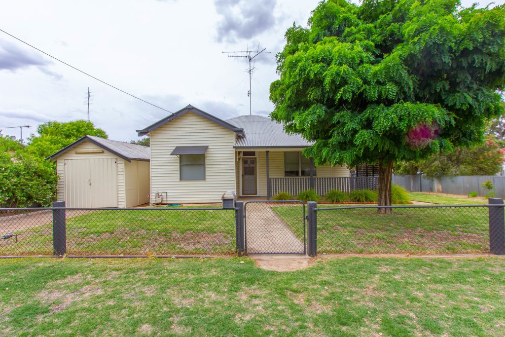 44 Audley Street, Narrandera NSW 2700 - photo 10