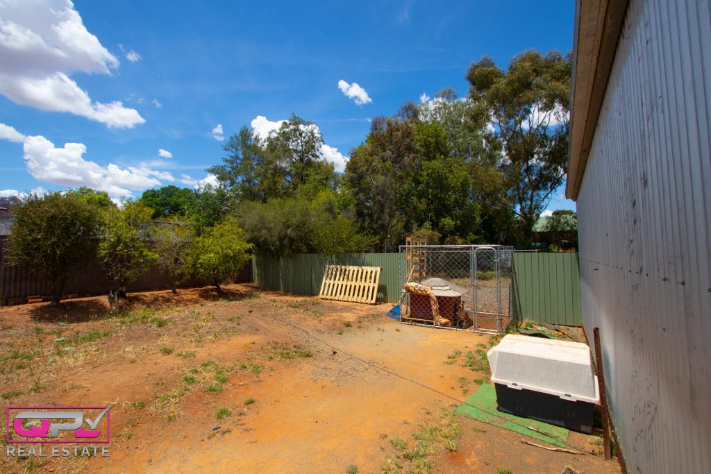 146 Kitchener Road, Temora NSW 2666 - photo 15