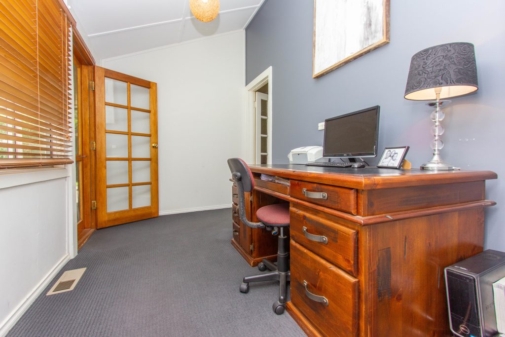 47 Elwin Street, Narrandera NSW 2700 - photo 11