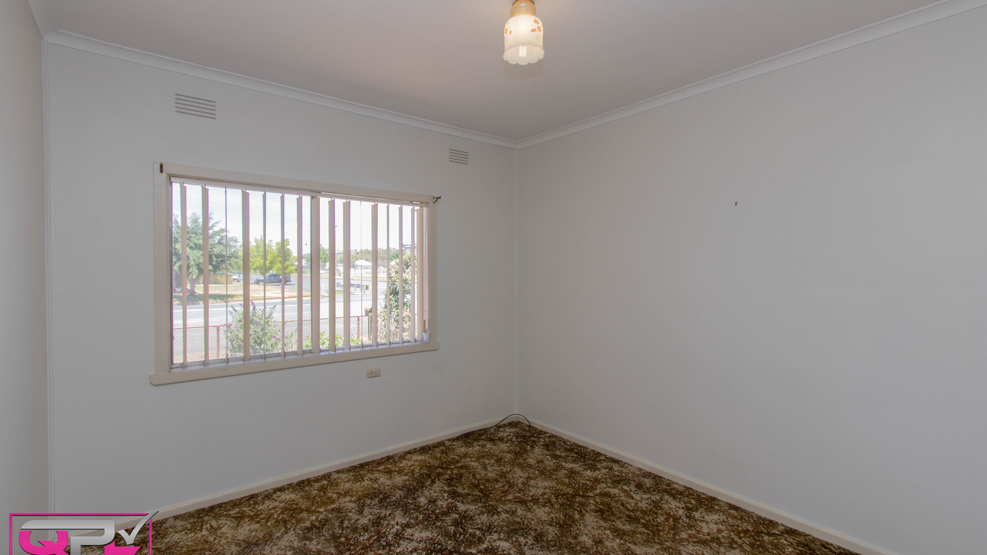 77 Polaris Street, Temora NSW 2666 - photo 9