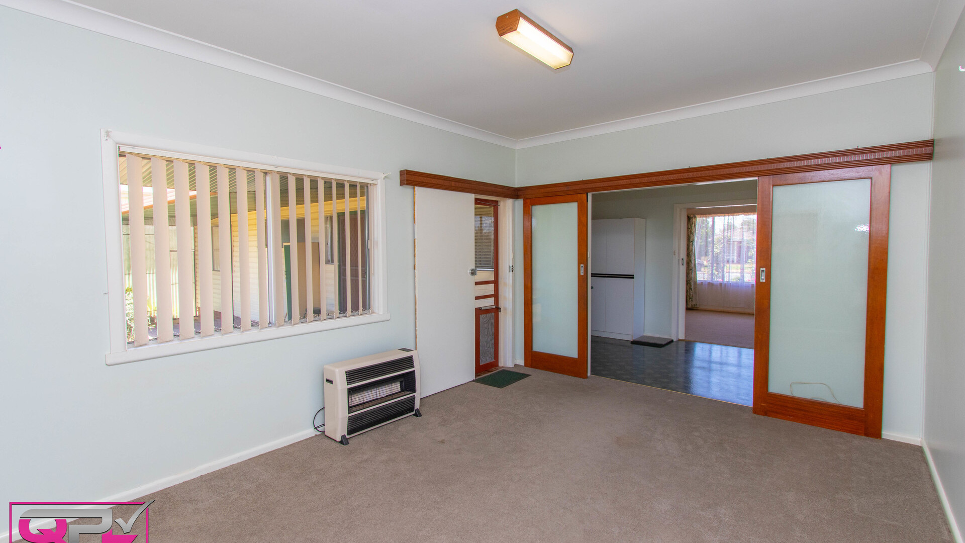 77 Polaris Street, Temora NSW 2666 - photo 10